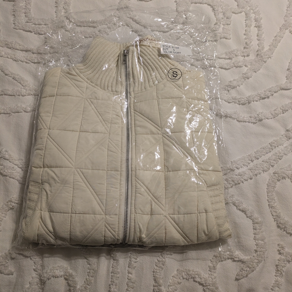 Mystree Cream Quilted Jacket - Picture 5 of 5